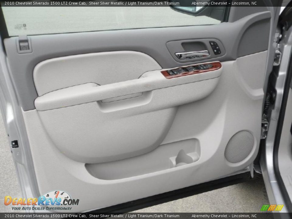 2010 Chevrolet Silverado 1500 LTZ Crew Cab Sheer Silver Metallic / Light Titanium/Dark Titanium Photo #8
