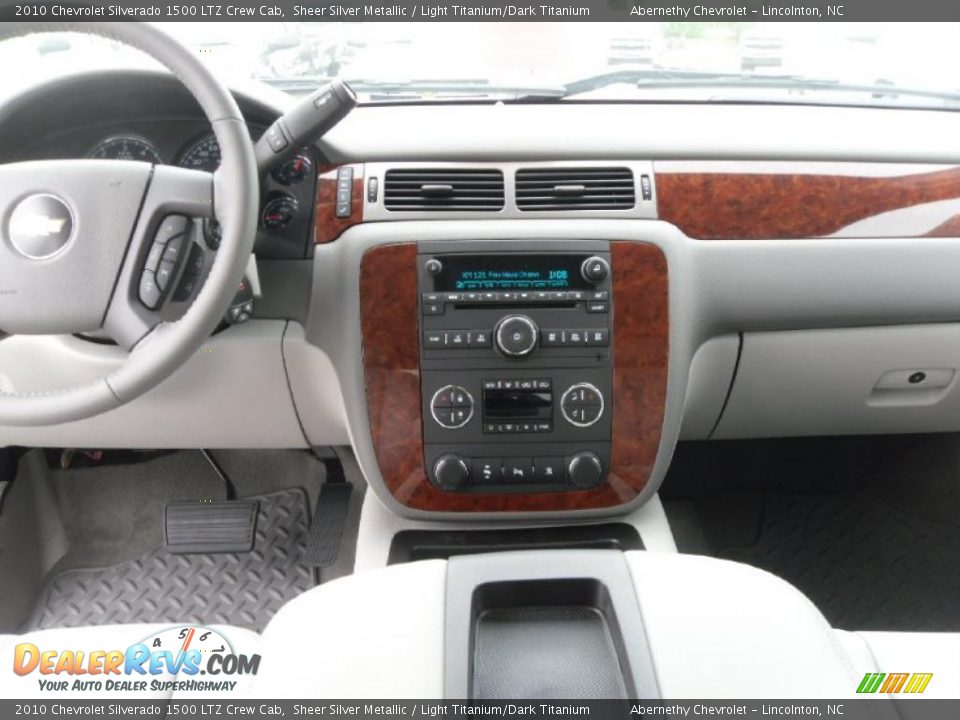 2010 Chevrolet Silverado 1500 LTZ Crew Cab Sheer Silver Metallic / Light Titanium/Dark Titanium Photo #17
