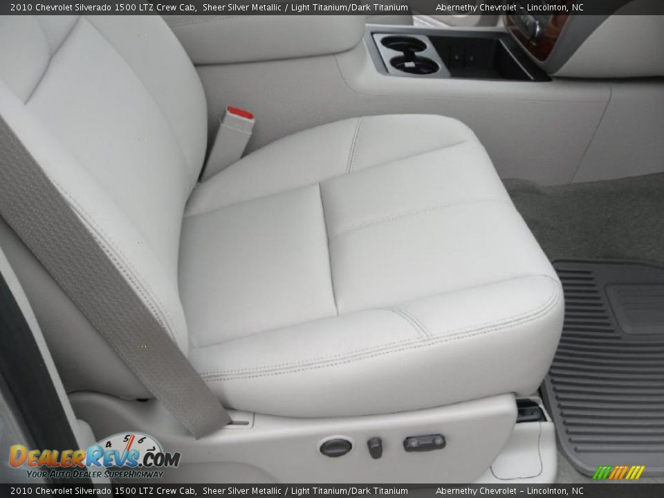 2010 Chevrolet Silverado 1500 LTZ Crew Cab Sheer Silver Metallic / Light Titanium/Dark Titanium Photo #19