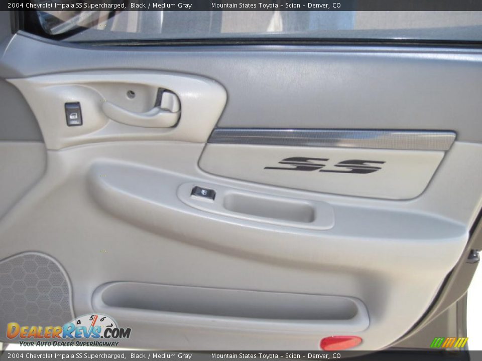 2004 Chevrolet Impala SS Supercharged Black / Medium Gray Photo #8