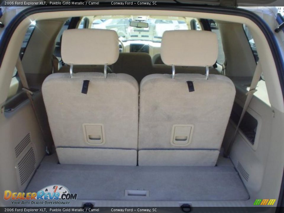 2006 Ford Explorer XLT Pueblo Gold Metallic / Camel Photo #15