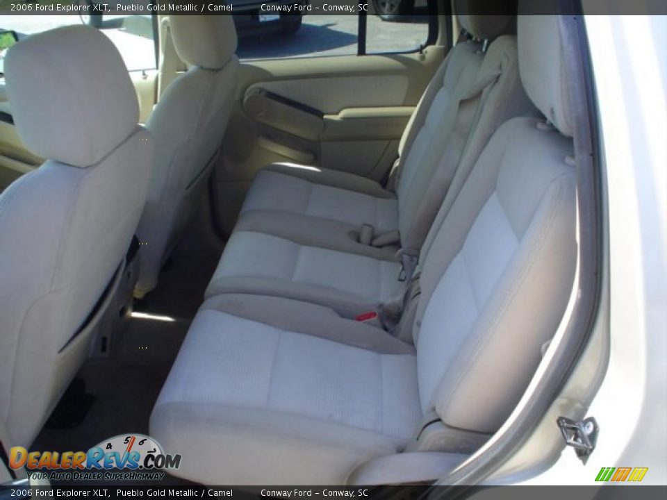 2006 Ford Explorer XLT Pueblo Gold Metallic / Camel Photo #19