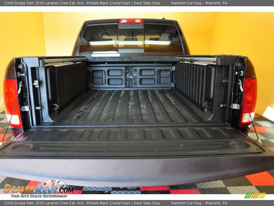 2009 Dodge Ram 1500 Laramie Crew Cab 4x4 Brilliant Black Crystal Pearl / Dark Slate Gray Photo #15
