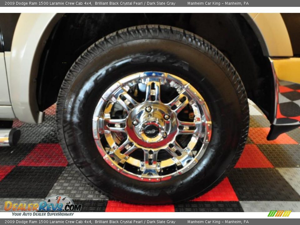 2009 Dodge Ram 1500 Laramie Crew Cab 4x4 Brilliant Black Crystal Pearl / Dark Slate Gray Photo #18