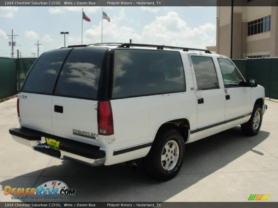 1994 Chevrolet Suburban C1500 White / Denim Blue Photo #3