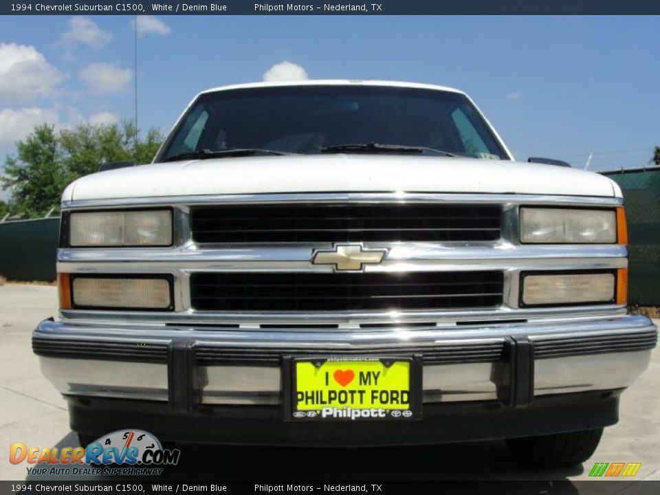 1994 Chevrolet Suburban C1500 White / Denim Blue Photo #9