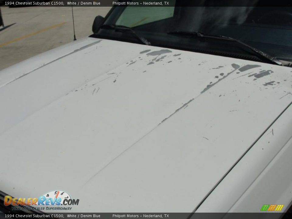 1994 Chevrolet Suburban C1500 White / Denim Blue Photo #12