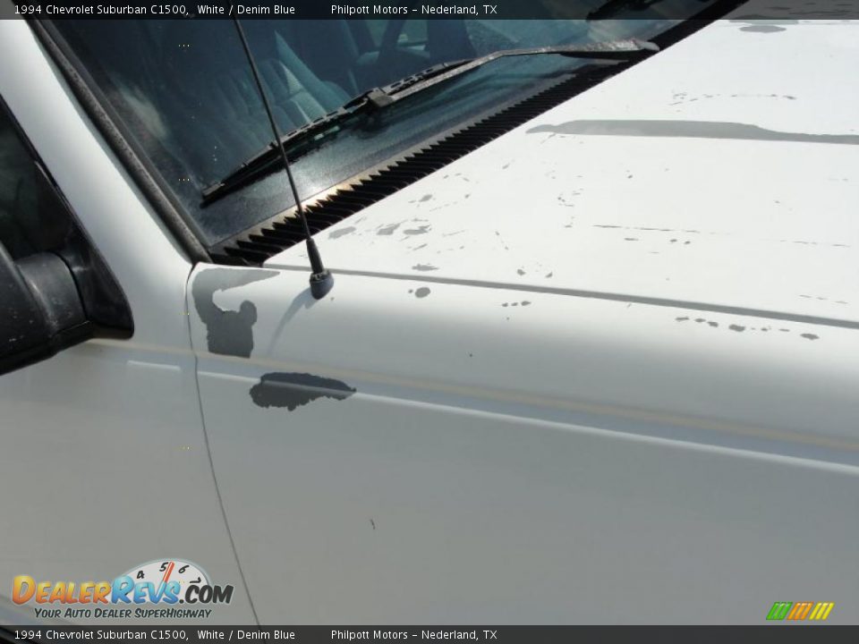 1994 Chevrolet Suburban C1500 White / Denim Blue Photo #19