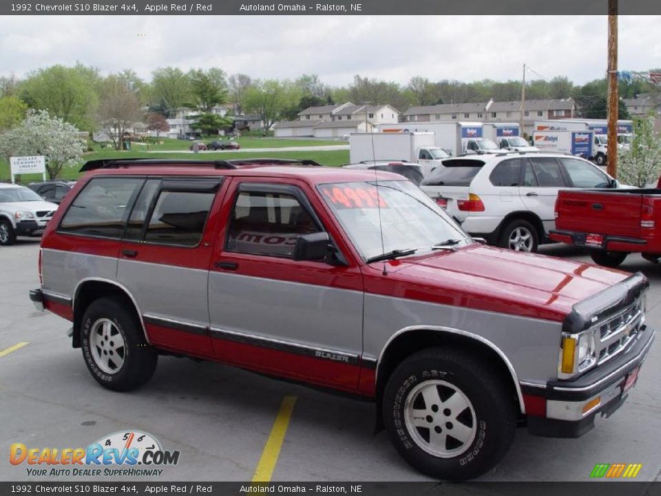 1992 Chevrolet S10 Blazer 4x4 Apple Red / Red Photo #3