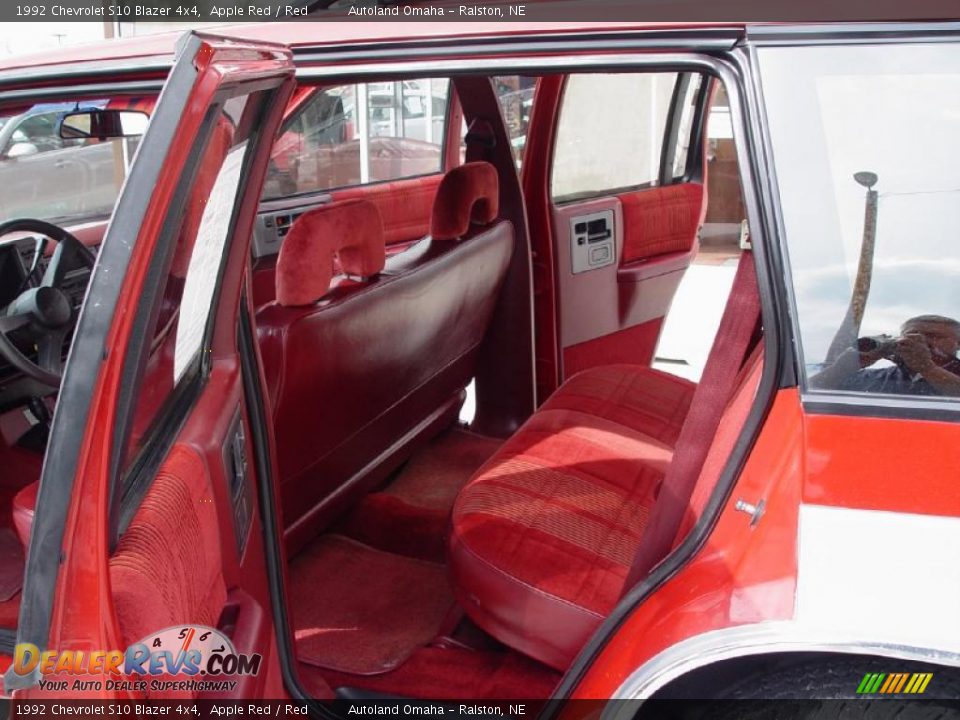 1992 Chevrolet S10 Blazer 4x4 Apple Red / Red Photo #14