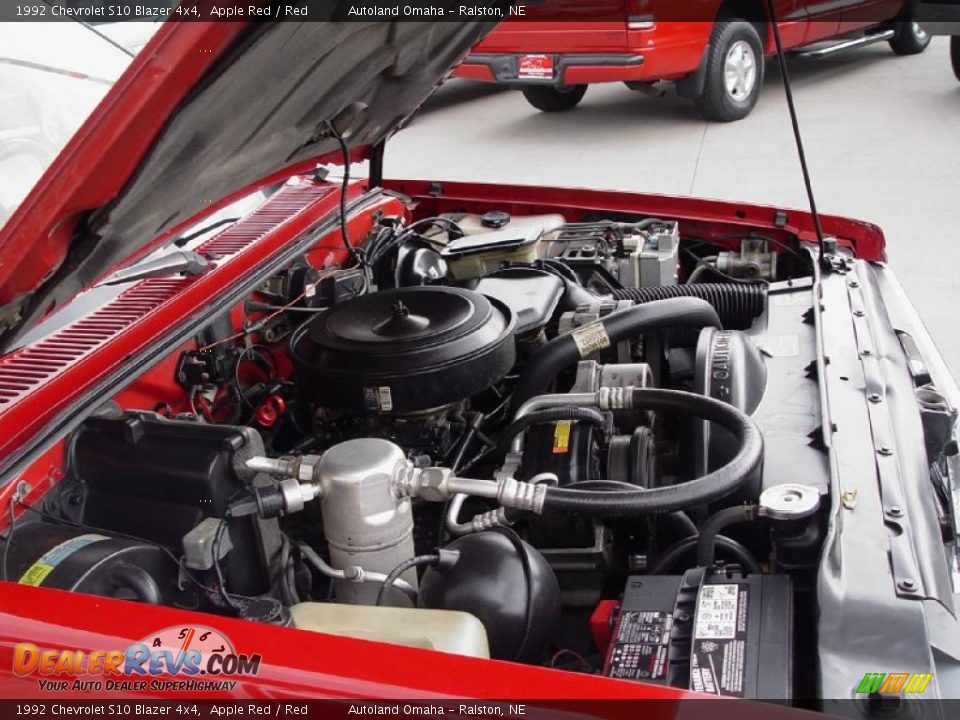 1992 Chevrolet S10 Blazer 4x4 Apple Red / Red Photo #22