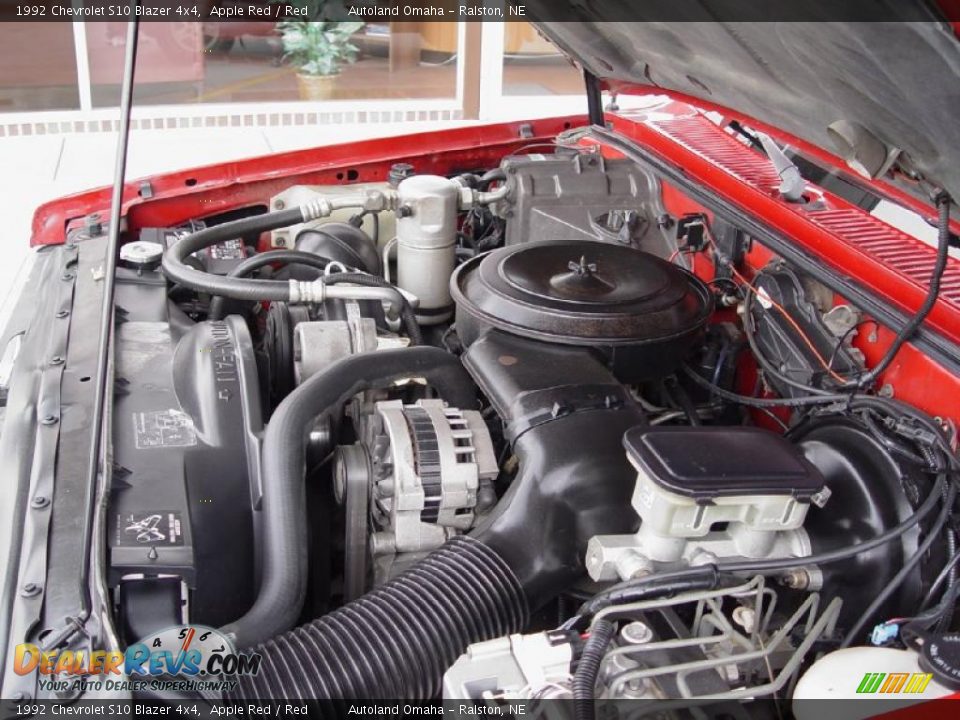 1992 Chevrolet S10 Blazer 4x4 Apple Red / Red Photo #23