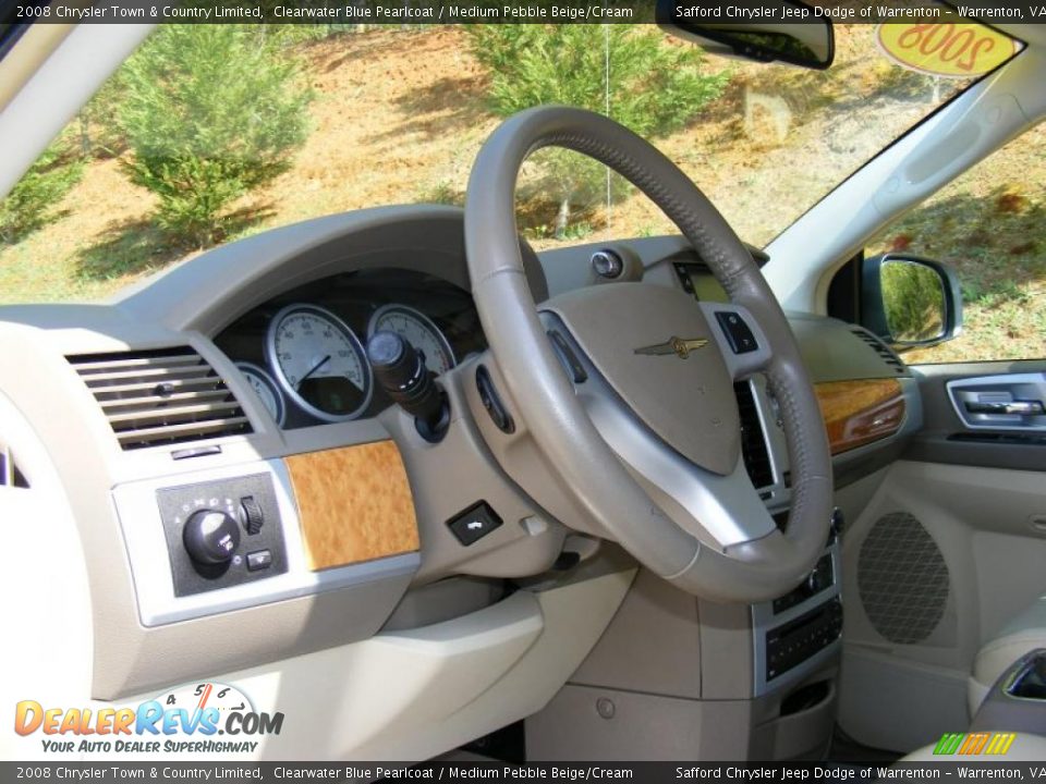 2008 Chrysler Town & Country Limited Clearwater Blue Pearlcoat / Medium Pebble Beige/Cream Photo #12