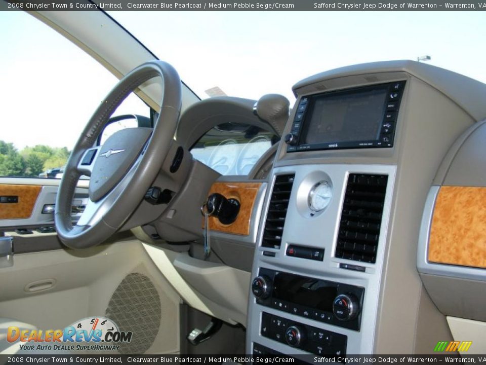 2008 Chrysler Town & Country Limited Clearwater Blue Pearlcoat / Medium Pebble Beige/Cream Photo #20