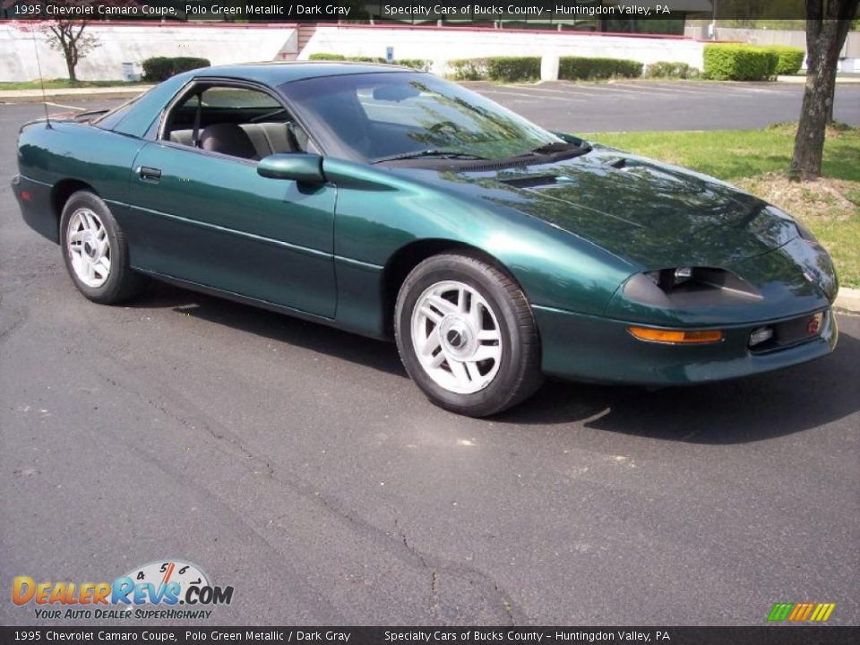 Front 3/4 View of 1995 Chevrolet Camaro Coupe Photo #10