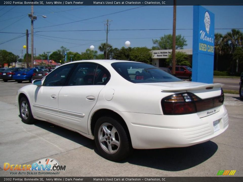 2002 Pontiac Bonneville SE Ivory White / Dark Pewter Photo #6