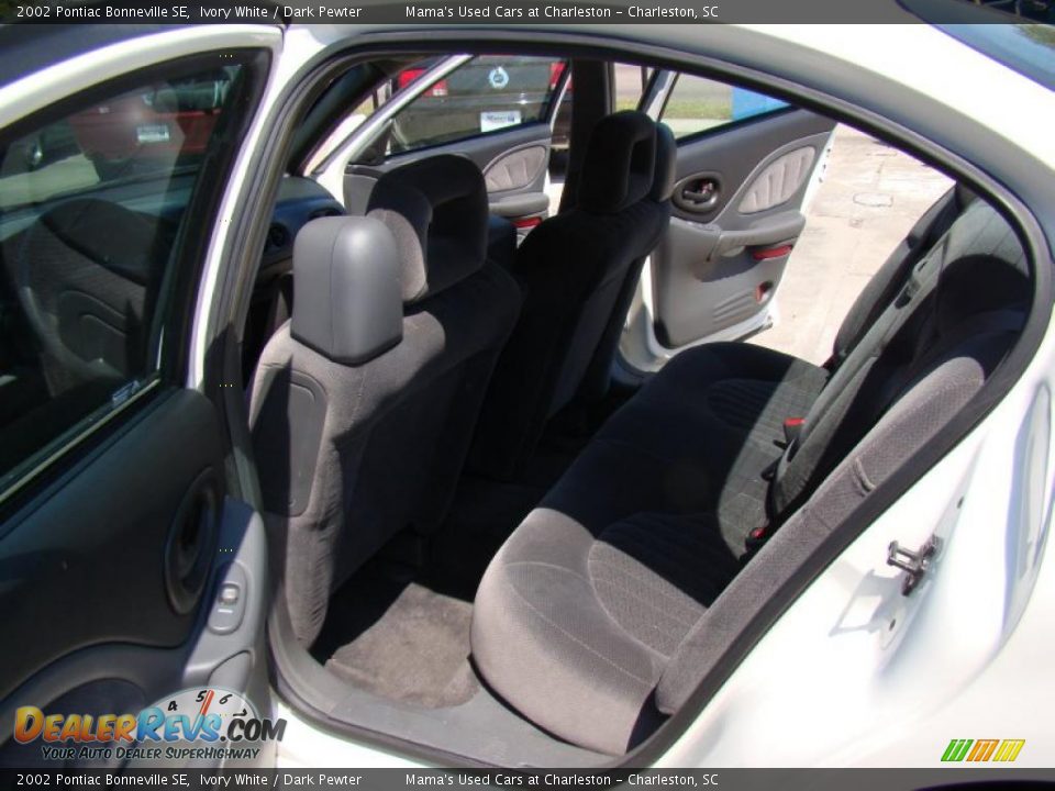 2002 Pontiac Bonneville SE Ivory White / Dark Pewter Photo #13