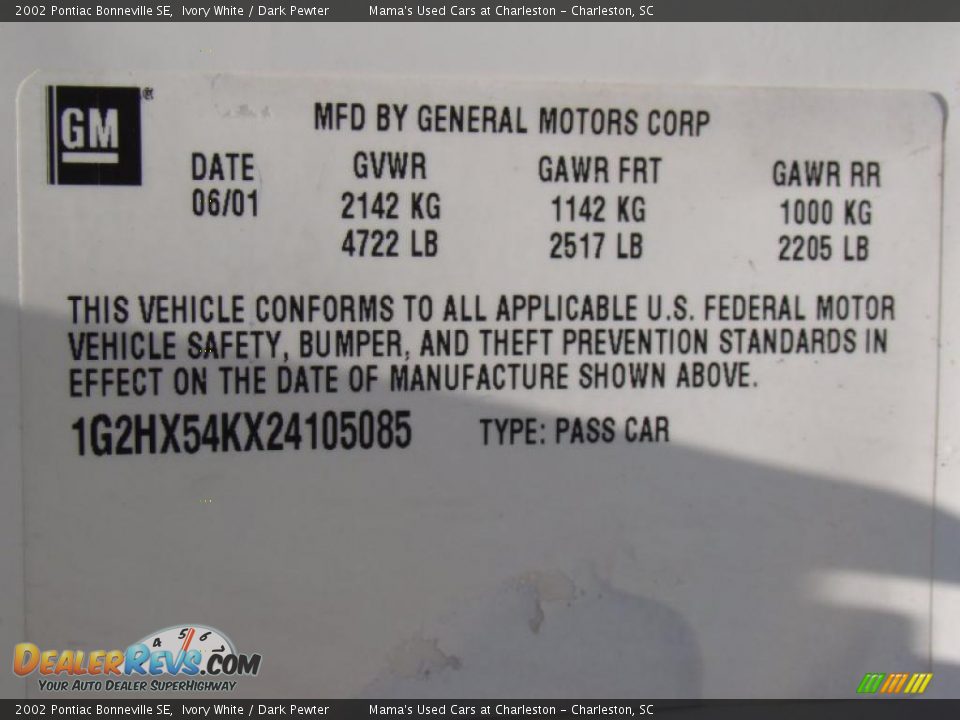 2002 Pontiac Bonneville SE Ivory White / Dark Pewter Photo #25