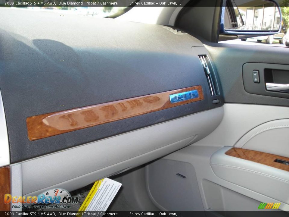 2009 Cadillac STS 4 V6 AWD Blue Diamond Tricoat / Cashmere Photo #17