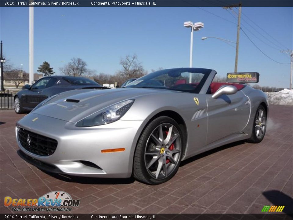 Front 3/4 View of 2010 Ferrari California  Photo #5