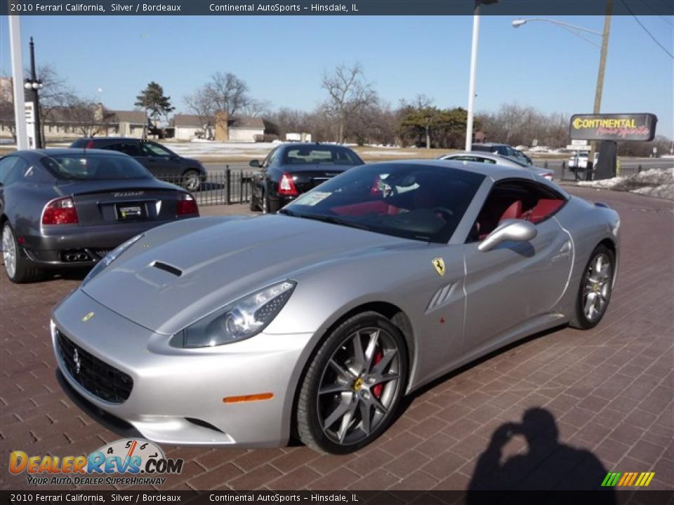 Front 3/4 View of 2010 Ferrari California  Photo #14