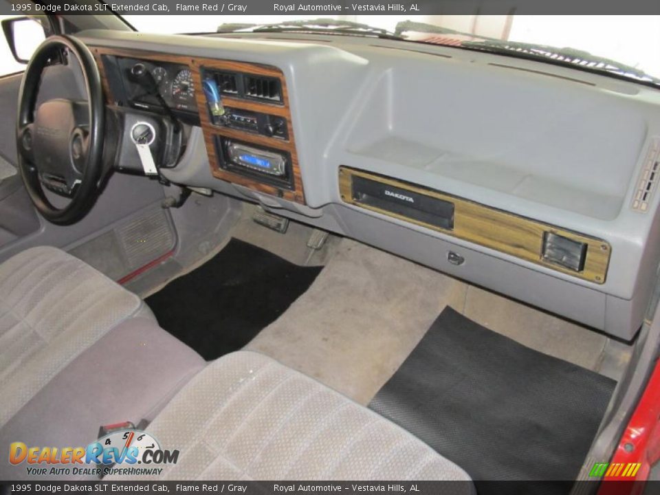 1995 Dodge Dakota SLT Extended Cab Flame Red / Gray Photo #22