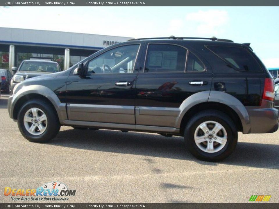 2003 Kia Sorento EX Ebony Black / Gray Photo #3