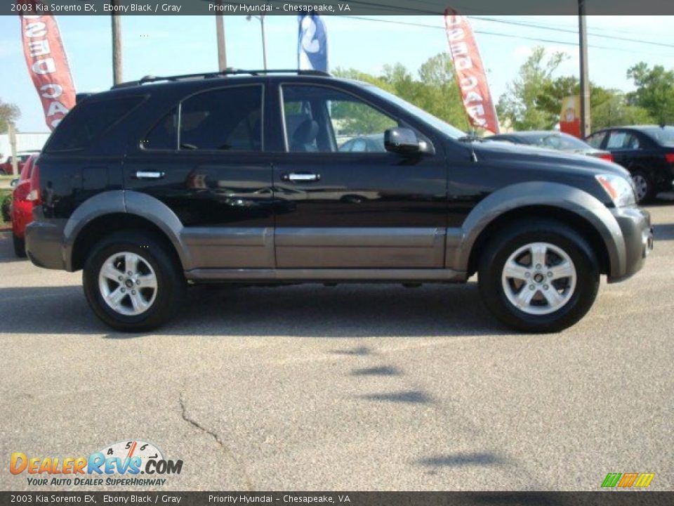 2003 Kia Sorento EX Ebony Black / Gray Photo #7