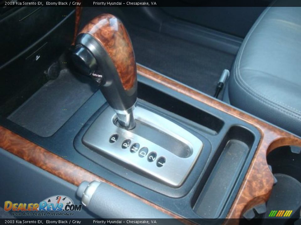 2003 Kia Sorento EX Ebony Black / Gray Photo #19