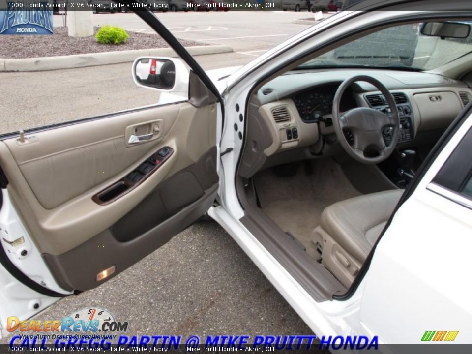 2000 Honda Accord EX V6 Sedan Taffeta White / Ivory Photo #10