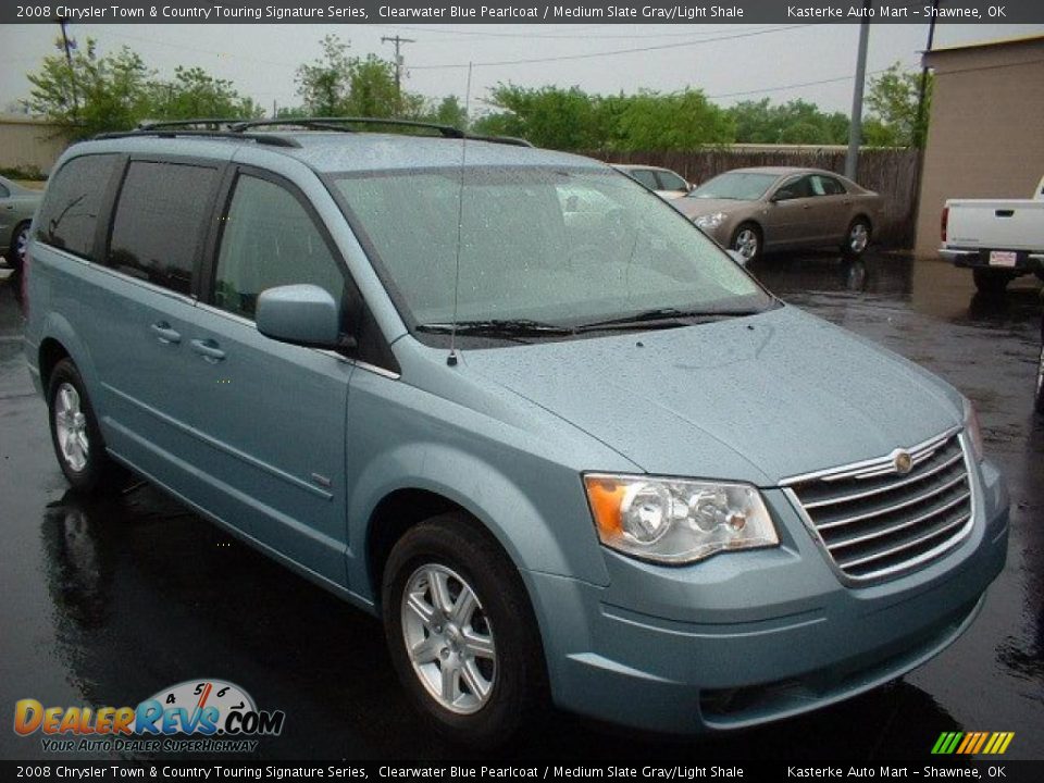 2008 Chrysler Town & Country Touring Signature Series Clearwater Blue Pearlcoat / Medium Slate Gray/Light Shale Photo #1