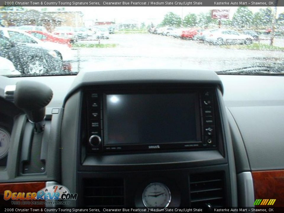 2008 Chrysler Town & Country Touring Signature Series Clearwater Blue Pearlcoat / Medium Slate Gray/Light Shale Photo #14