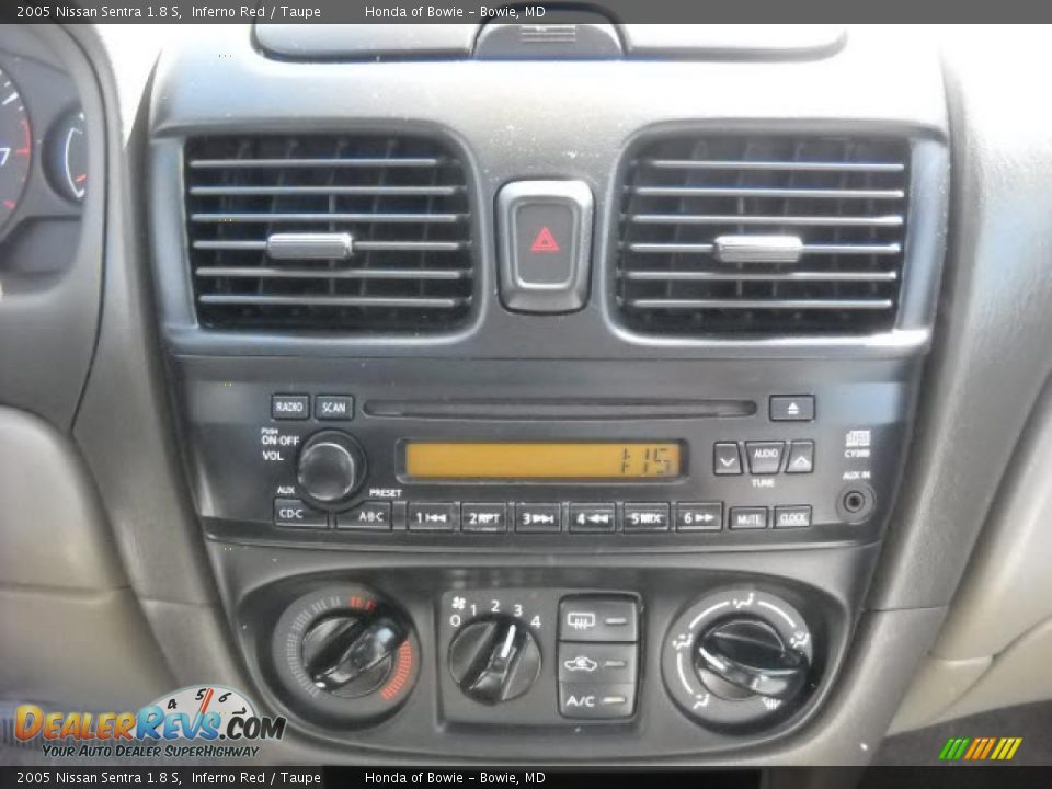 2005 Nissan Sentra 1.8 S Inferno Red / Taupe Photo #13