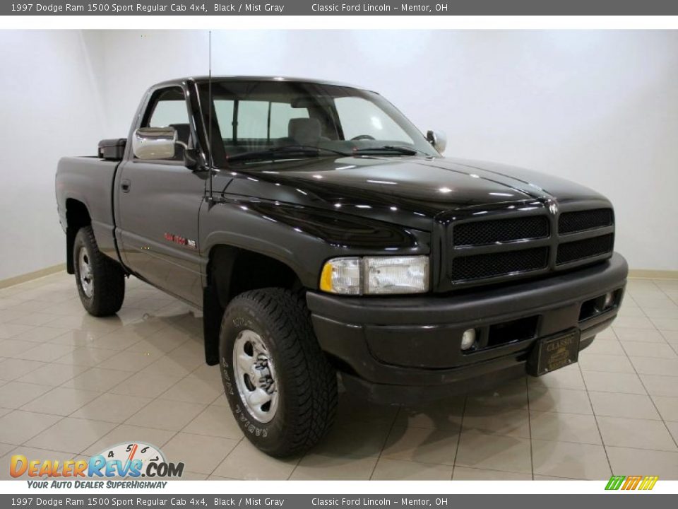 1997 Dodge Ram 1500 Sport Regular Cab 4x4 Black / Mist Gray Photo #1