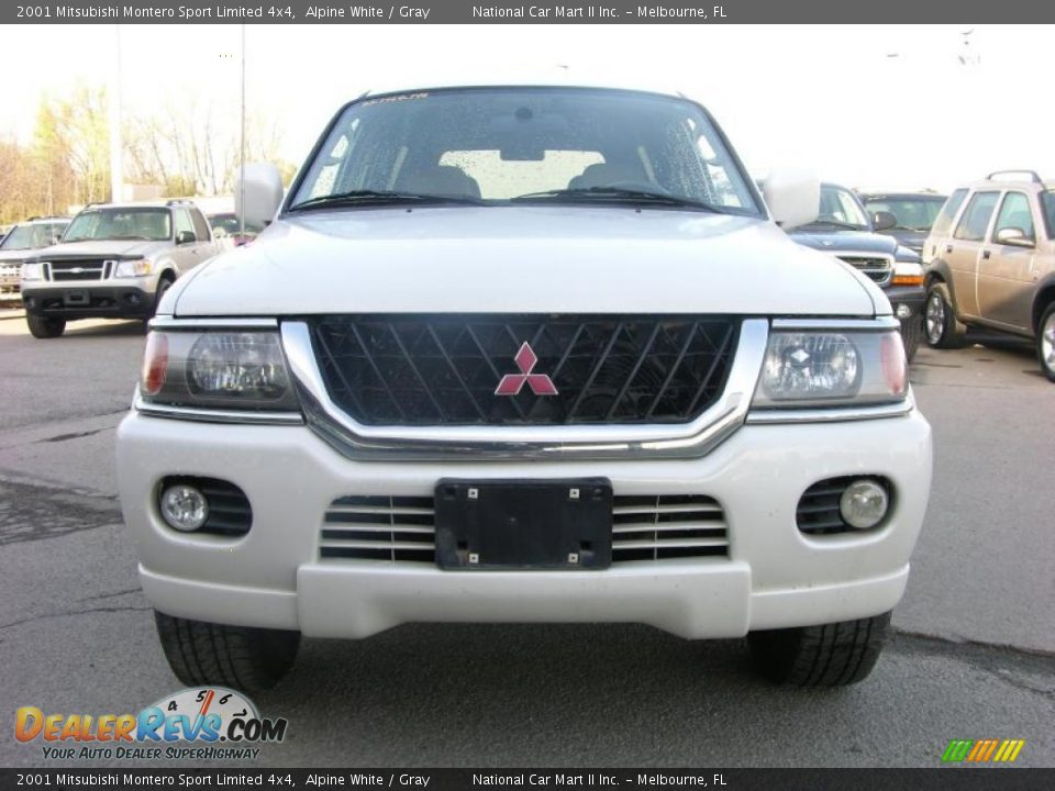 2001 Mitsubishi Montero Sport Limited 4x4 Alpine White / Gray Photo #1