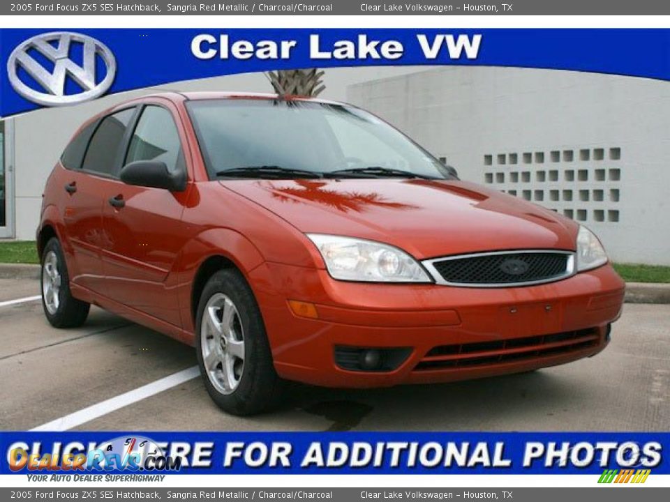 2005 Ford Focus ZX5 SES Hatchback Sangria Red Metallic / Charcoal/Charcoal Photo #1