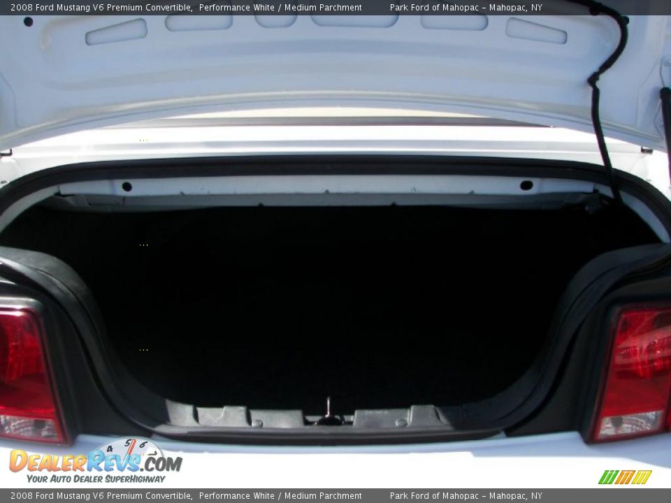 2008 Ford Mustang V6 Premium Convertible Performance White / Medium Parchment Photo #8