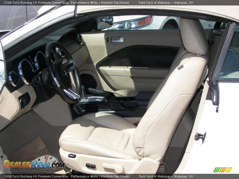 2008 Ford Mustang V6 Premium Convertible Performance White / Medium Parchment Photo #11