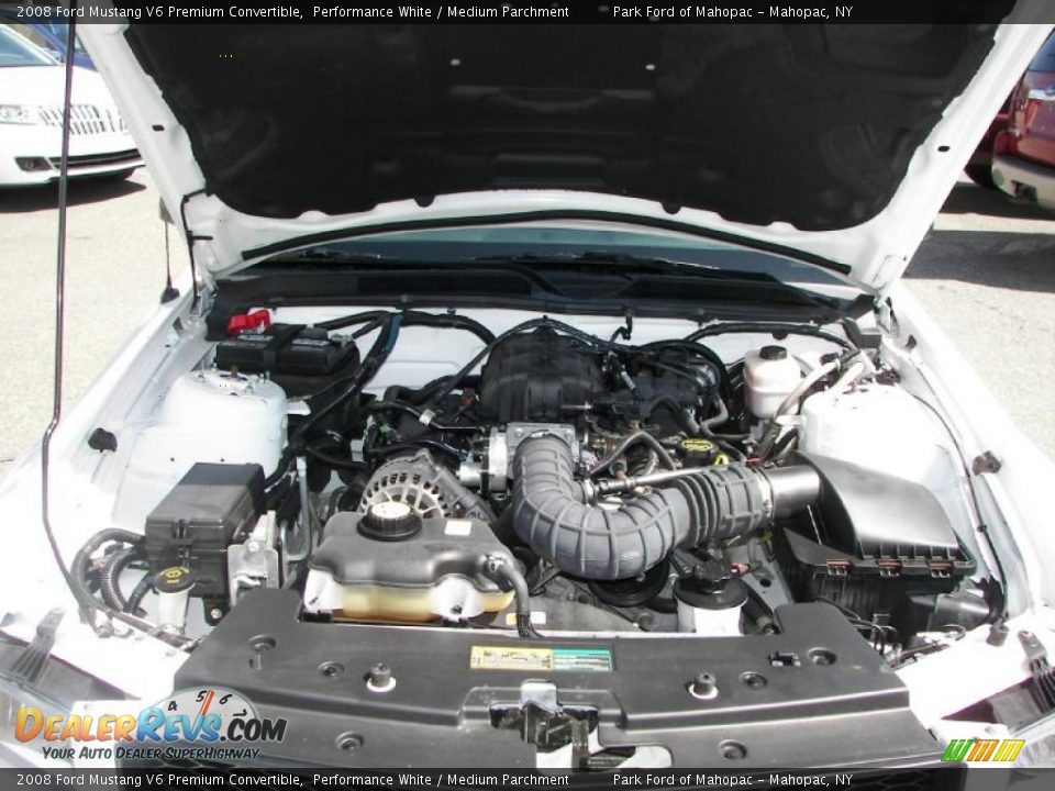 2008 Ford Mustang V6 Premium Convertible Performance White / Medium Parchment Photo #17