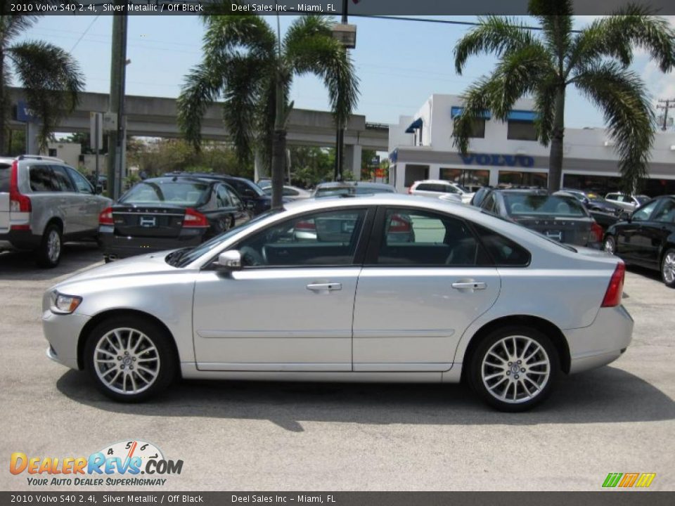 2010 Volvo S40 2.4i Silver Metallic / Off Black Photo #2