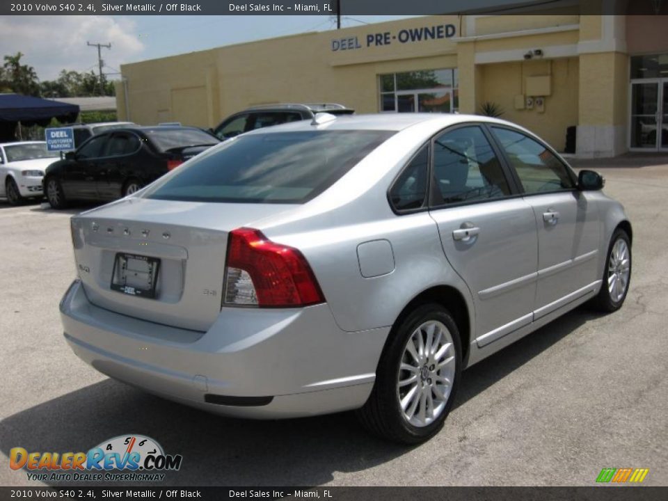 2010 Volvo S40 2.4i Silver Metallic / Off Black Photo #5