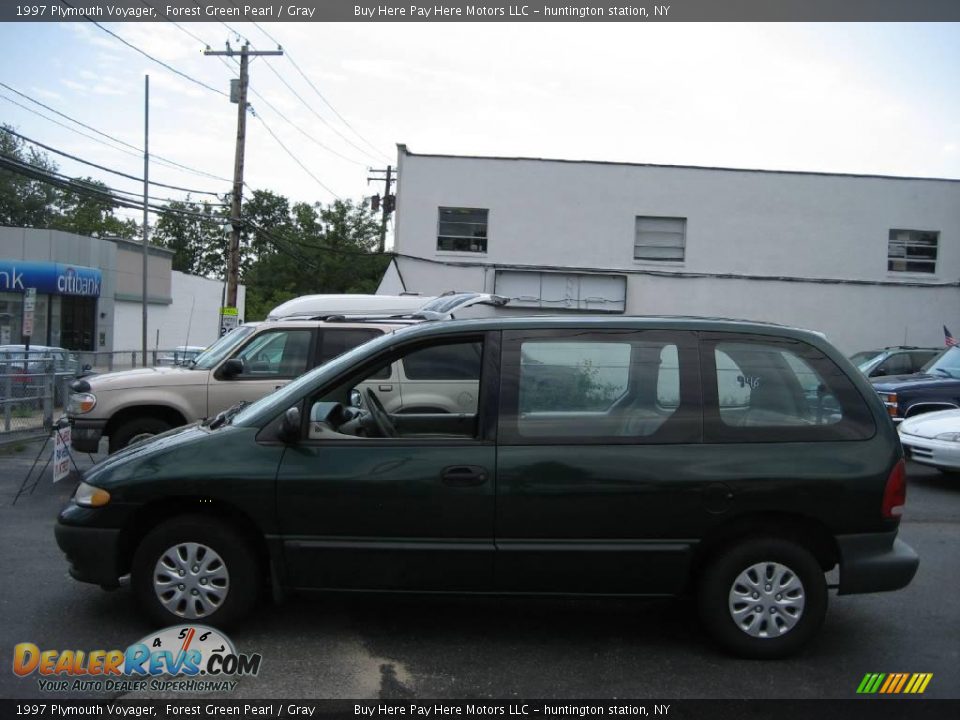 1997 Plymouth Voyager Forest Green Pearl / Gray Photo #3