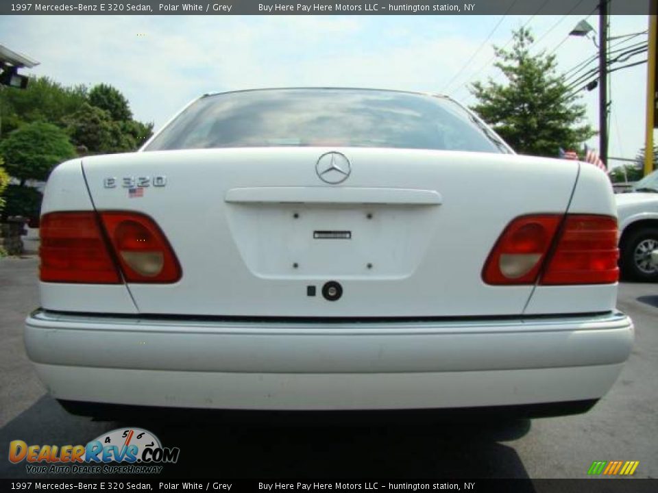 1997 Mercedes-Benz E 320 Sedan Polar White / Grey Photo #5