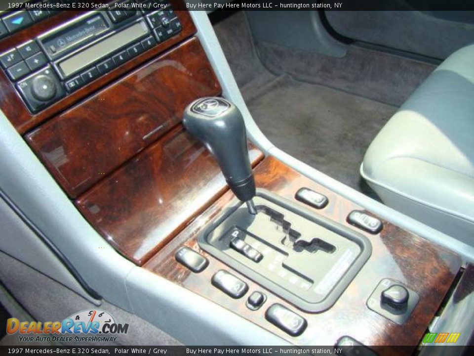 1997 Mercedes-Benz E 320 Sedan Polar White / Grey Photo #12