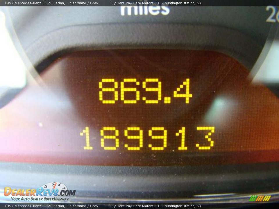 1997 Mercedes-Benz E 320 Sedan Polar White / Grey Photo #14