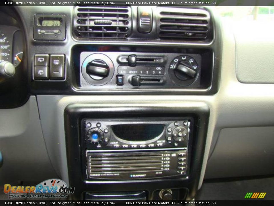 1998 Isuzu Rodeo S 4WD Spruce green Mica Pearl Metallic / Gray Photo #11