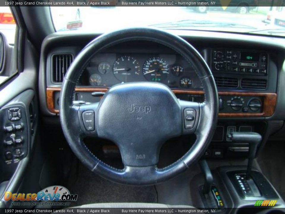 1997 Jeep Grand Cherokee Laredo 4x4 Black / Agate Black Photo #11