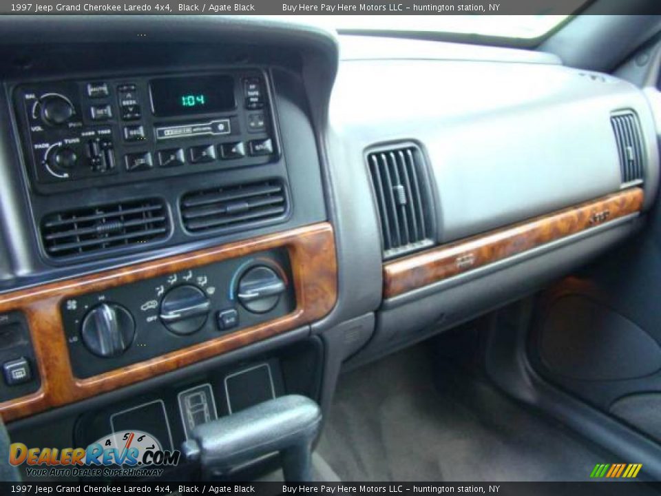 1997 Jeep Grand Cherokee Laredo 4x4 Black / Agate Black Photo #12