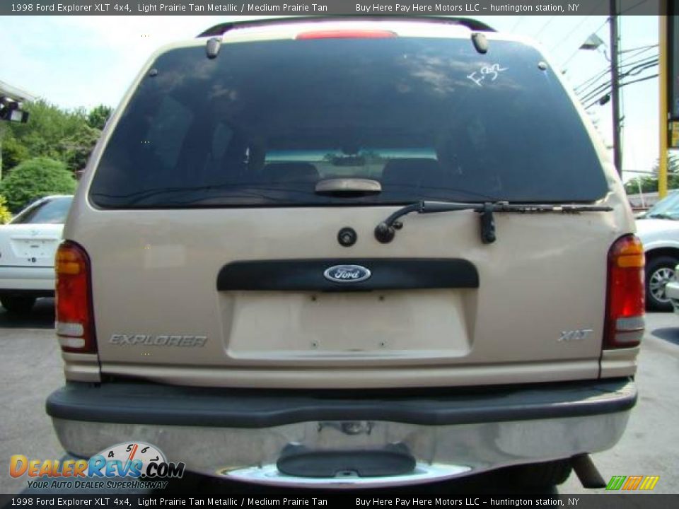1998 Ford Explorer XLT 4x4 Light Prairie Tan Metallic / Medium Prairie Tan Photo #5