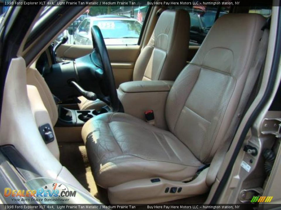 1998 Ford Explorer XLT 4x4 Light Prairie Tan Metallic / Medium Prairie Tan Photo #7